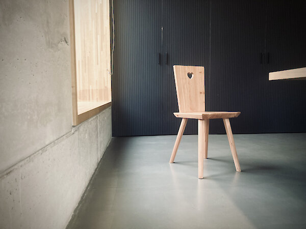 Möbeldesign - Der einfache Brettstuhl